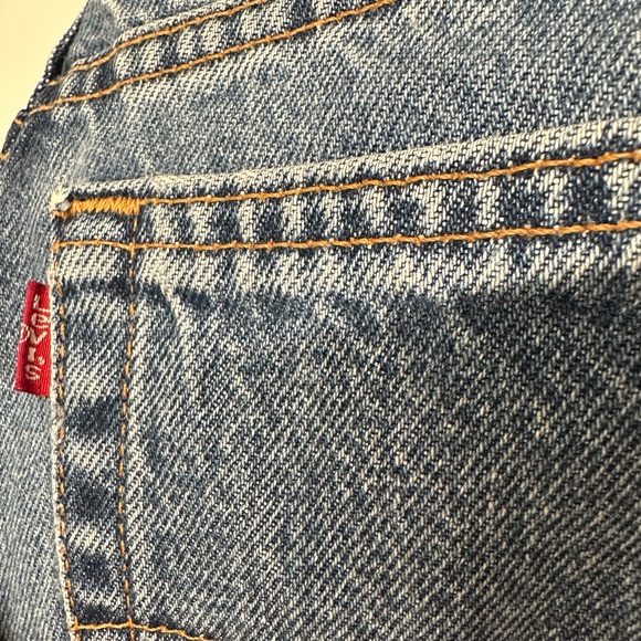 Levi’s Relaxed Fit Tapered Leg 550 Jeans Size 10 REG M Medium Blue Wash - Picture 9 of 10